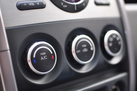2010款长安CX20橙色1.3L手动运动版到店实拍