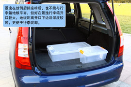 东风风行景逸对比日产骊威测试实拍