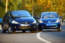 东风风行景逸对比日产骊威测试实拍