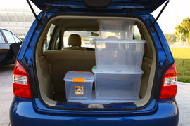 东风风行景逸对比日产骊威测试实拍