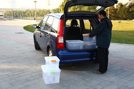 东风风行景逸对比日产骊威测试实拍