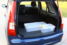 东风风行景逸对比日产骊威测试实拍