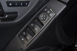 2009款奔驰C63