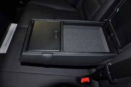 2009款奔驰C63