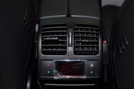 2009款奔驰C63