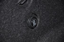 2010款众泰朗悦1.6L