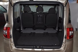 2010款众泰朗悦1.6L