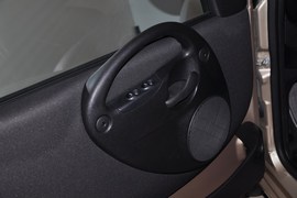 2010款众泰朗悦1.6L