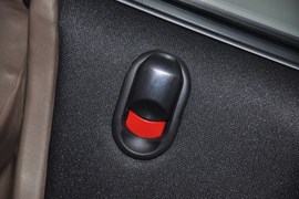 2010款众泰朗悦1.6L