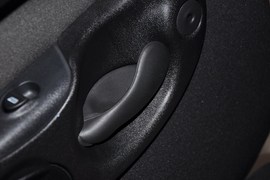 2010款众泰朗悦1.6L