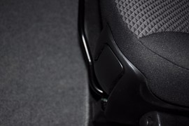 2010款众泰朗悦1.6L