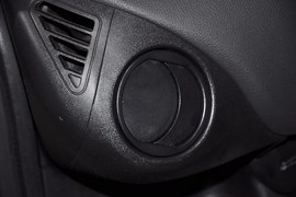 2010款众泰朗悦1.6L