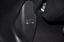 2010款众泰朗悦1.6L