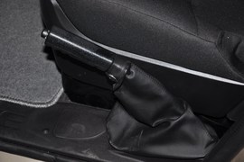 2010款众泰朗悦1.6L