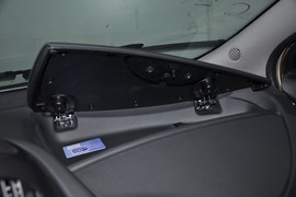 2010款众泰朗悦1.6L