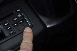 2010款众泰朗悦1.6L