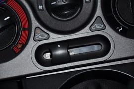 2010款众泰朗悦1.6L