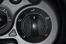 2010款众泰朗悦1.6L