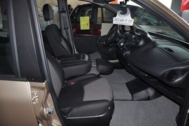 2010款众泰朗悦1.6L