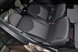 2010款众泰朗悦1.6L