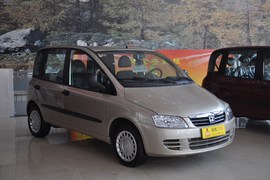 2010款众泰朗悦1.6L