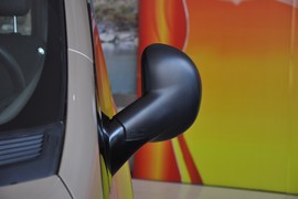 2010款众泰朗悦1.6L