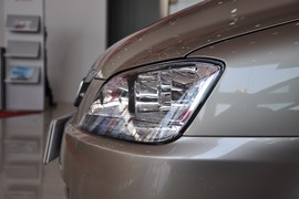 2010款众泰朗悦1.6L