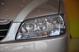 2010款众泰朗悦1.6L