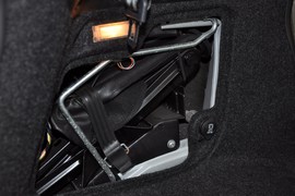 2010款众泰朗悦1.6L