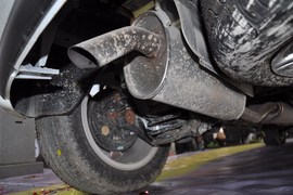 2010款众泰朗悦1.6L