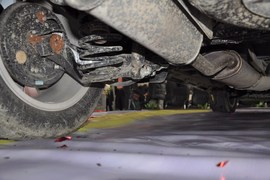 2010款众泰朗悦1.6L