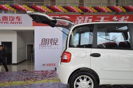 2010款众泰朗悦1.6L
