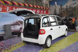 2010款众泰朗悦1.6L