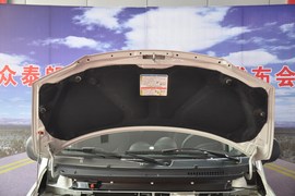 2010款众泰朗悦1.6L