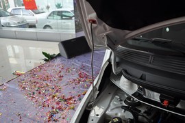 2010款众泰朗悦1.6L