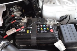 2010款众泰朗悦1.6L