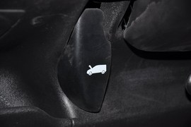 2010款众泰朗悦1.6L