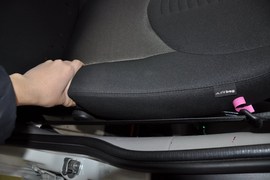 2010款众泰朗悦1.6L