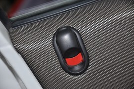 2010款众泰朗悦1.6L