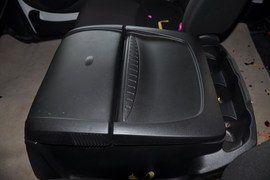 2010款众泰朗悦1.6L