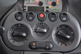 2010款众泰朗悦1.6L