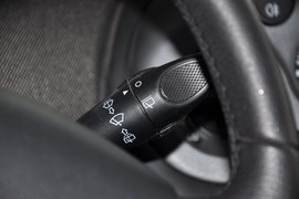 2010款众泰朗悦1.6L