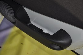 2010款众泰朗悦1.6L