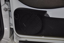 2010款众泰朗悦1.6L