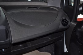 2010款众泰朗悦1.6L