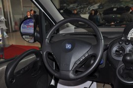 2010款众泰朗悦1.6L