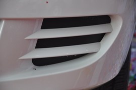 2010款众泰朗悦1.6L