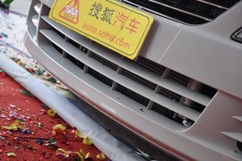 2010款众泰朗悦1.6L
