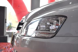 2010款众泰朗悦1.6L