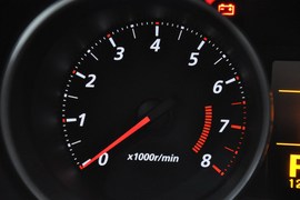 2010款三菱欧蓝德劲界2.4时尚四驱版实拍